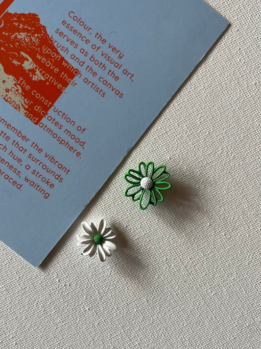 Mismatched White and Green Daisy Earrings 1