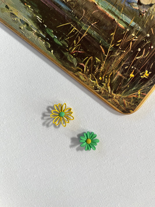 Mismatched Green and Yellow Daisy Earrings 1