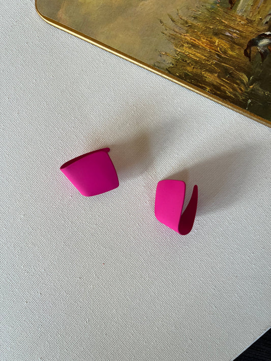 Rose Pink Wave Pattern Hoop Earrings