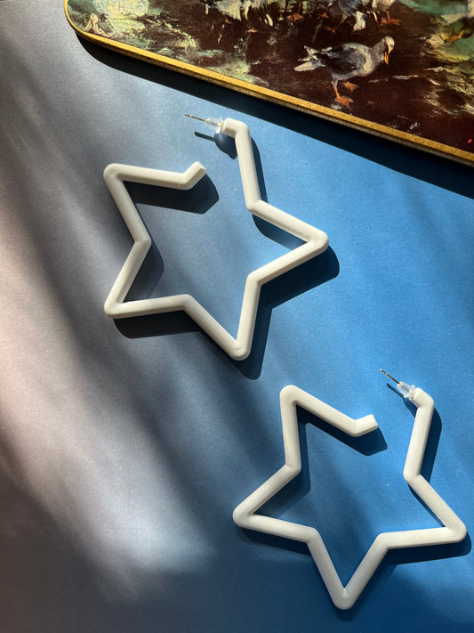 White Star-Shaped Earrings 1